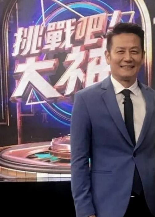 兄妹无套乱伦哥哥不懂怜香惜玉掐着妹妹脖子肆意内射白虎逼 - 梦幻春宵